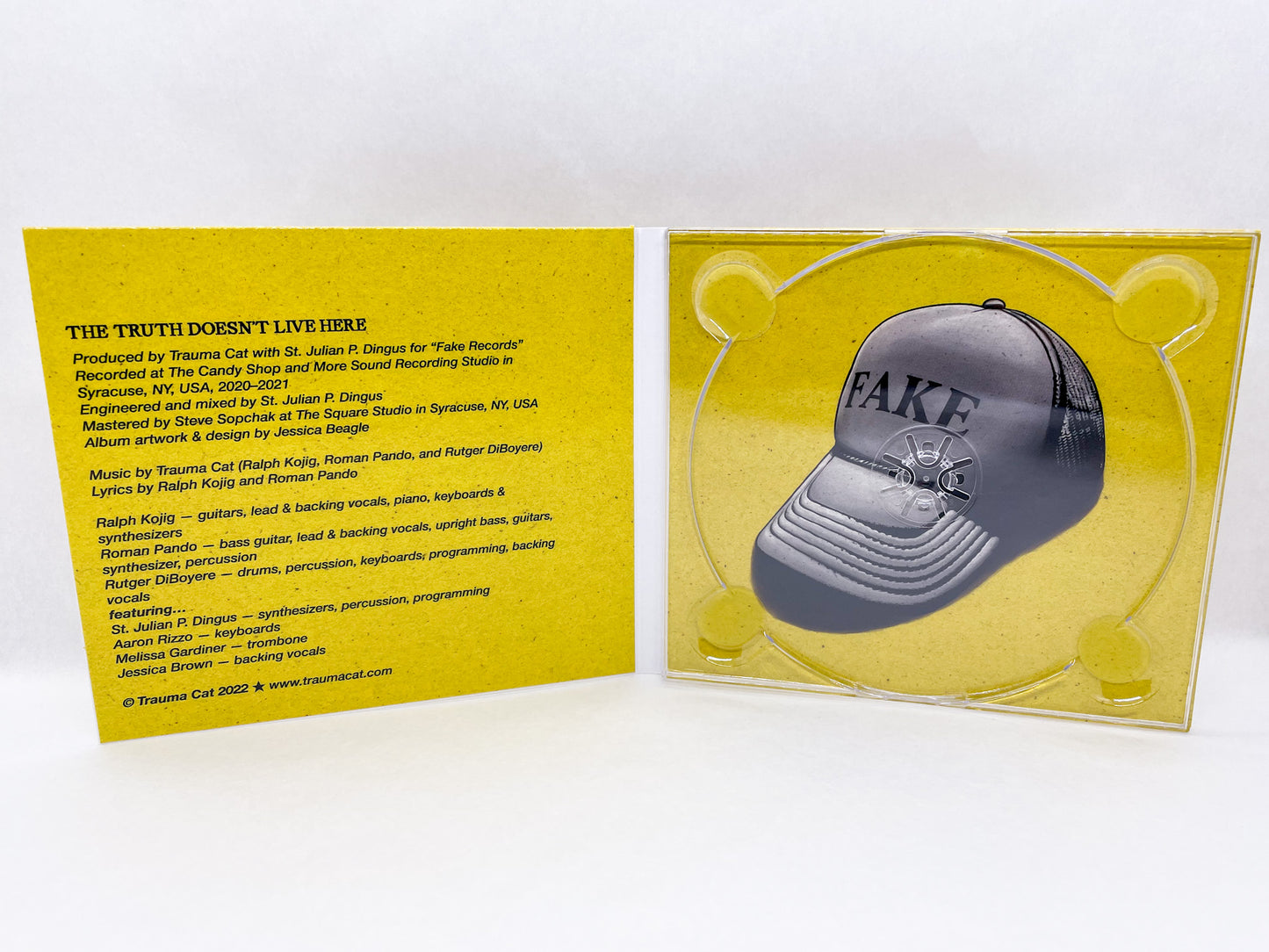 'The Truth Doesn't Live Here' CD